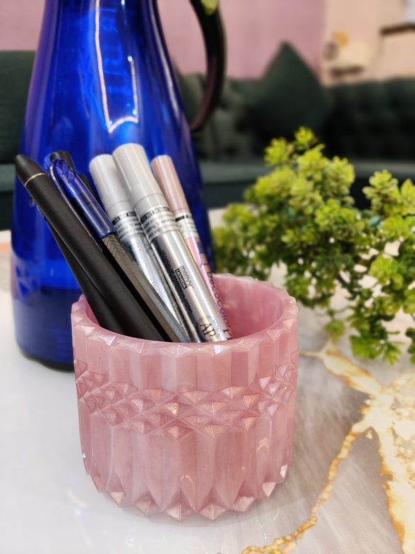 Blush Luxe Resin Pen Holder